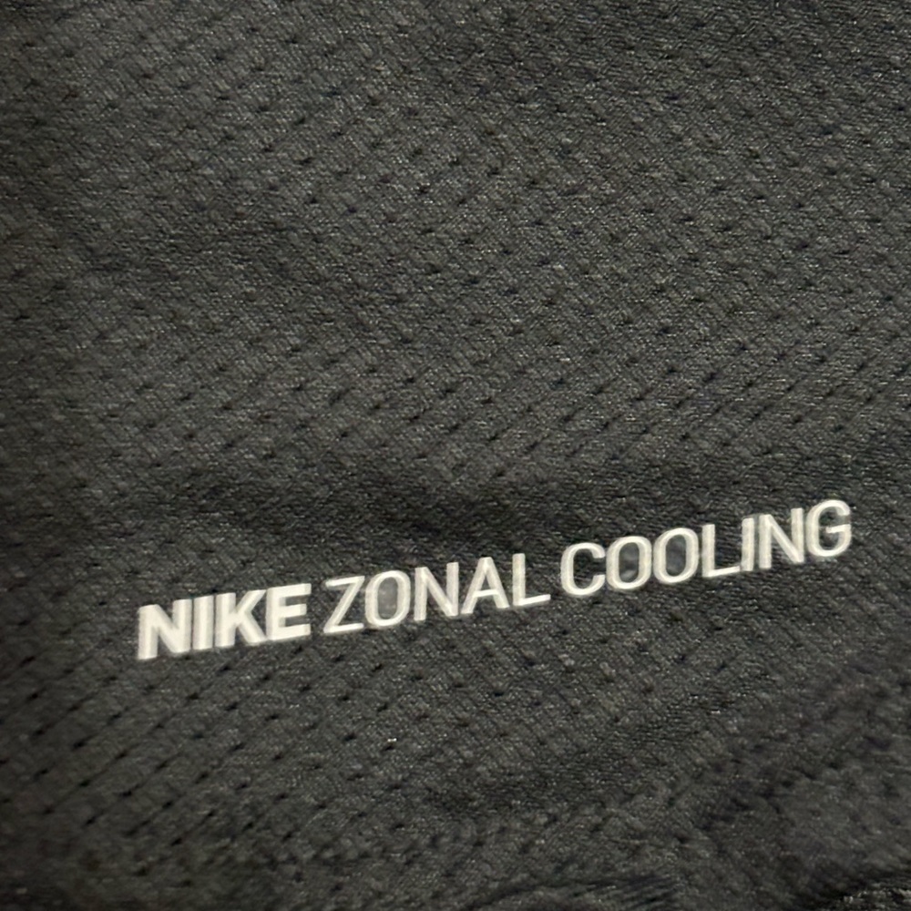 NIKE ZONAL COOLING MEDIUM - Picture 6 of 9